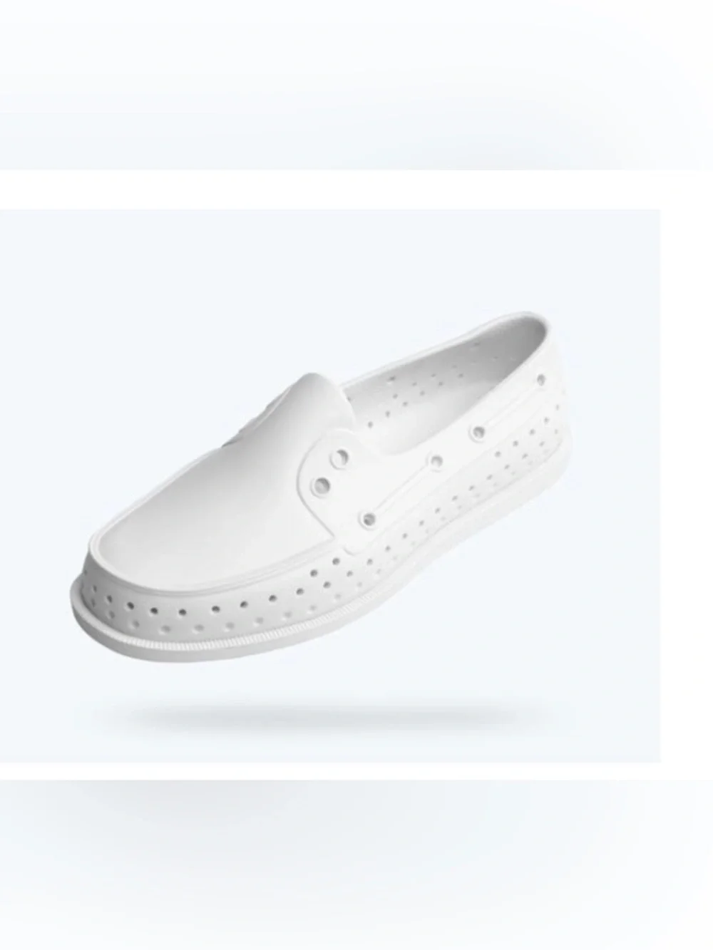 NATIVE HOWARD SUGARLITE WHITE  DECK SHOE NEW KIDS 11